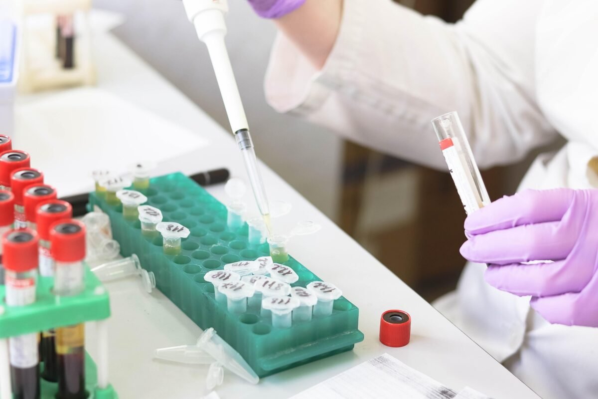 2MMC Poeder: Alles wat je moet weten over deze populaire research chemical
